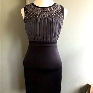 💖Host Pick💖 Suzy Shier beautiful beaded/embroidered midi cocktail dress (XS).